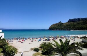 Truzzu contro gli incivili: vietato calpestare le dune del Poetto