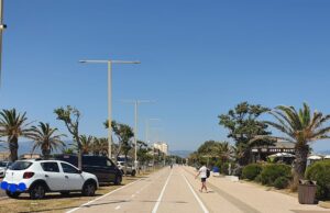 Parcheggio? No grazie | Al Poetto iniziano le soste selvagge