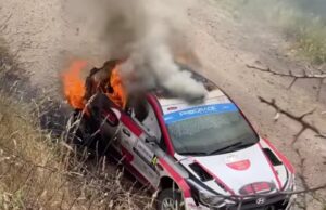 Rally Italia Sardegna, auto in fiamme: la gara si ferma