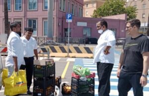 La crociera fa maxiacquisti al mercato, ma il taxi non può entrare in porto