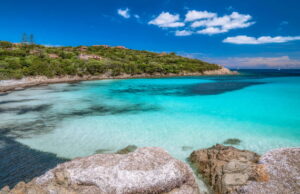 Porto Cervo, ambientalisti contro campo boe per maxi yacht: è in area tutelata