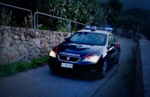 Non si ferma all’alt dei carabinieri, guidava in stato di ebbrezza