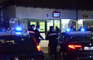 Beccato mentre entra nell’auto rubata, denunciato 29enne