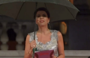 Premio Strega, Cucciari sotto la pioggia senza pubblico | Ecco il suo monologo