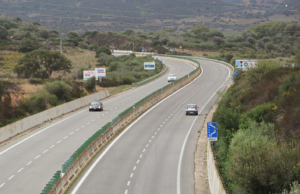 Scontro tra due auto, chiuso il traffico sulla statale 131