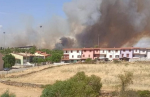 Vasto incendio a Mandas | Il sindaco chiede lo stato di emergenza