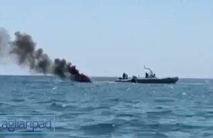 Portu Cauli, a fuoco moto d’acqua in mare | Video