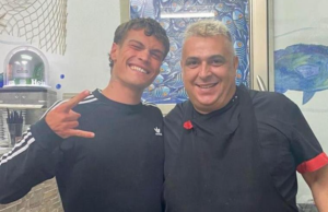 Blanco immortalato in una friggitoria a Pittulongu