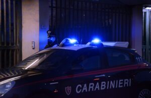 28enne si ribalta con l’auto: ricoverato in gravi condizioni al Brotzu