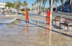 Ripulita a Cagliari la Piazza Vittime della Moby Prince