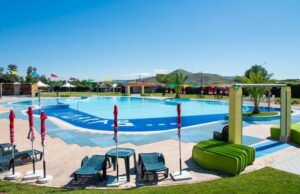 Bimbo di sei anni rischia di annegare nella piscina di Baradili