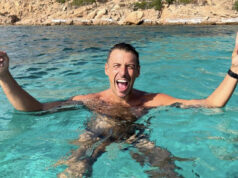 Buon compleanno Francesco Gabbani, 40 anni tra le acque sarde