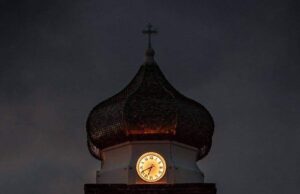 San Vero Milis, campanile spento per protesta contro il caro delle bollette