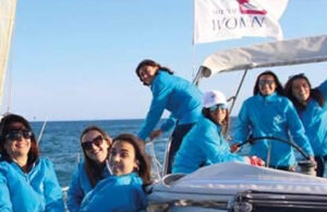 Lotta ai tumori femminili, il Golfo degli Angeli si tinge di rosa