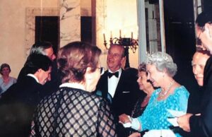 L’addio dell’Isola ad Elisabetta: manifesti a Orgosolo e tributo di Zola