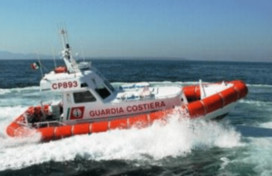 Affonda barchino di migranti diretto in Sardegna: almeno 9 morti