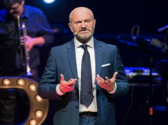 I sardi secondo il comico milanese Pucci | Lo sketch fa infuriare il web