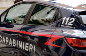 Parte un colpo da una pistola, 45enne perde due dita a Olmedo