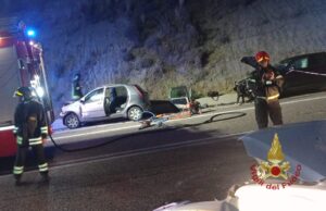 Grave incidente sulla statale 125, ferite tre persone
