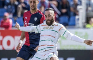 Sprofondo Cagliari, il Venezia vince 4-1. Liverani a rischio