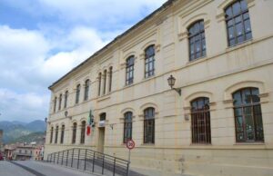 Gonnesa, a scuola senza libri | La denuncia: “Il Comune non ci ascolta”