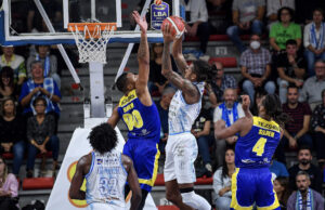 Dinamo Sassari straripante, primo successo in campionato