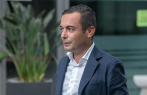 Cagliari, la giunta Truzzu perde pezzi: si è dimesso l’assessore Andrea Floris