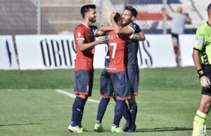 La Torres supera il Montevarchi per 2-1, ma riceve fischi dai tifosi