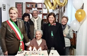 Il Comune di Cagliari festeggia i 100 anni di Antonia Picciau