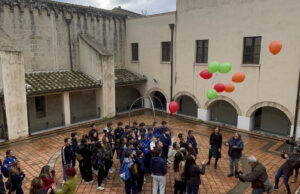 Quartu, palloncini rossi e verdi contro la pena di morte