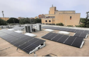 Assemini, l’ufficio postale diventa “green”: collegato un impianto fotovoltaico