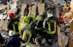 Tiana, crolla una casa rurale: si cercano due dispersi