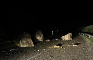 Nubifragio, chiusa la Alghero-Bosa per caduta massi sulla carreggiata