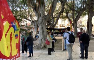 Migranti, protesta in piazza del Carmine: “Naufraghi vanno salvati sempre”
