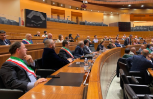 Sindaci del Nuorese in Regione: “Salviamo l’Einstein Telescope, no all’eolico”