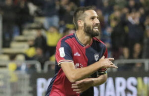 Il Parma regala, Pavoletti ringrazia: il Cagliari pareggia per 1-1