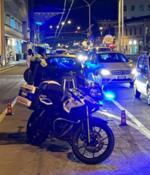 Alla guida senza documenti e con patente falsa: denunciato a Cagliari