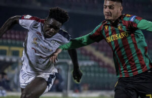 Il Cagliari sprofonda nel suo palleggio: la Ternana vince 1-0 su rigore