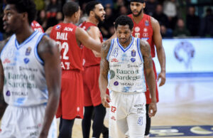 La Dinamo dura un quarto: Milano strapazza Sassari 92-63