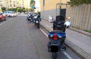 Cagliari, non si ferma all’alt della Polizia: girava con stupefacenti