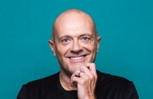 Alghero sceglie l’intramontabile Max Pezzali per il Cap d’Any 2023