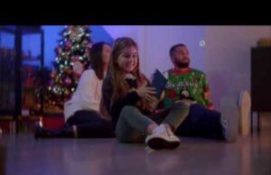 Pavoletti protagonista del video di Natale