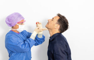 Covid, risalgono le terapie intensive | Un decesso a Cagliari