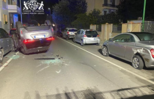 Cagliari, urta un veicolo e si ribalta: 38enne finisce al Brotzu