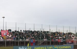 La carica dei 700: la festa dei tifosi rossoblù a Cittadella