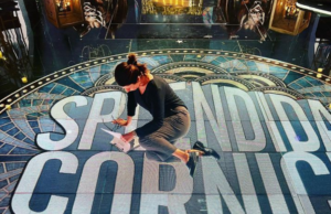 Splendida Cornice, la grande sfida di Geppi Cucciari su Rai 3