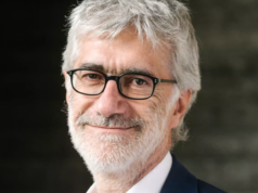 Luca De Biase: “Gli articoli scritti dai bot? Per i lettori sono più affidabili”