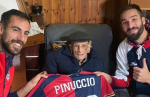 100 anni da tifoso, il Cagliari festeggia Pinuccio Pilia