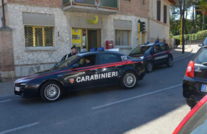 Minaccia di morte padre e sorella, 30enne arrestato a Cagliari