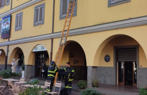 Porto Torres, anziano resta chiuso in casa: salvato dai Vigili del fuoco